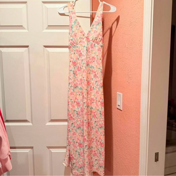 Altar'd State Dresses & Skirts - Altar'd State Floral Dress in Pink and Green
